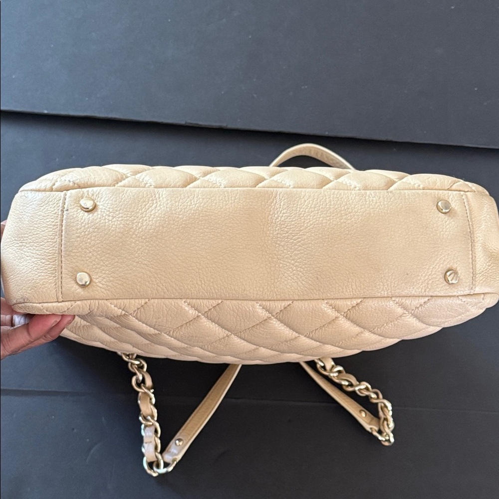 Large Kate Spade Quilted Leather Tote Bag - Picture 4 of 17